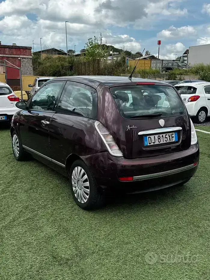 Usata Lancia Ypsilon 60 CV (44 kW) 2007 Marrone Utilitaria