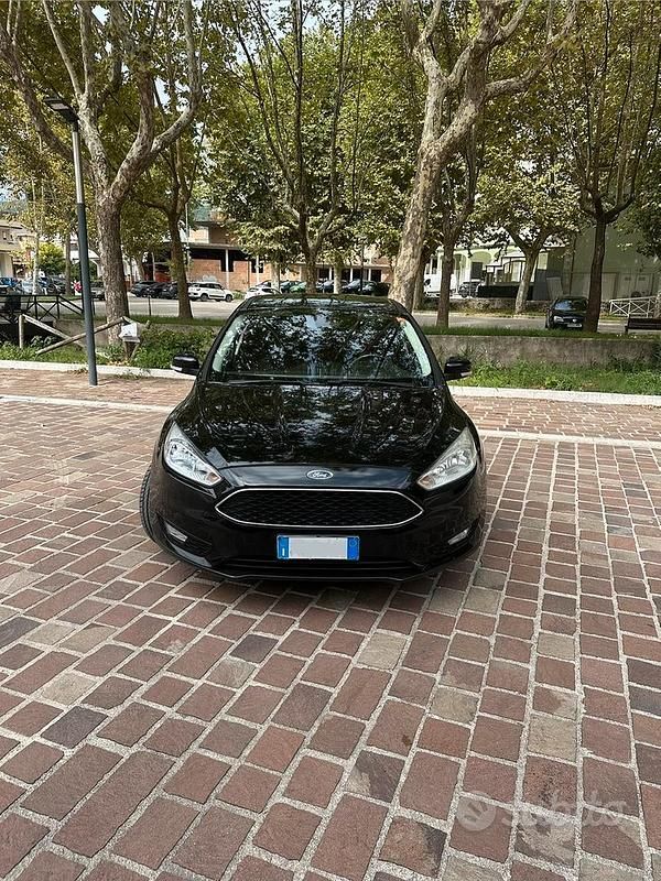 Usata Ford Focus 120 CV (88 kW) 2016 Nero Berlina