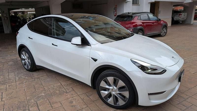 Usata Tesla Model Y Long Range AWD 378 kW (514 CV) 2023 Bianco SUV