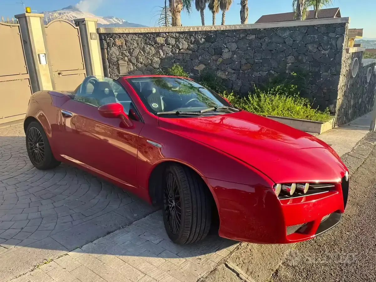 Begagnad Alfa Romeo Brera 209 HK (153 kW) 2007 Sportkupé