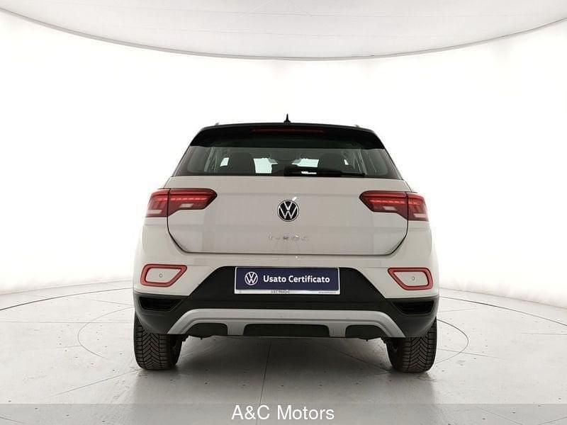 Usata VW T-Roc Life 150 CV (110 kW) 2023 Grigio SUV