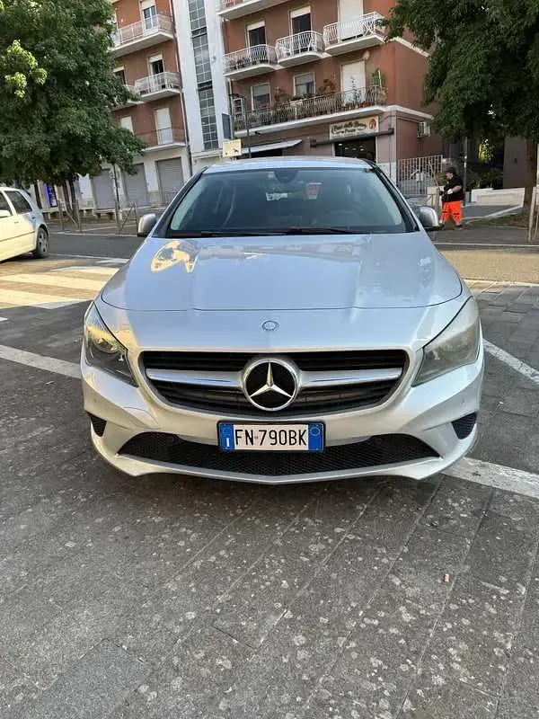 Usata Mercedes CLA180 Shooting Brake Business 109 CV (80 kW) 2016 Argento Station wagon