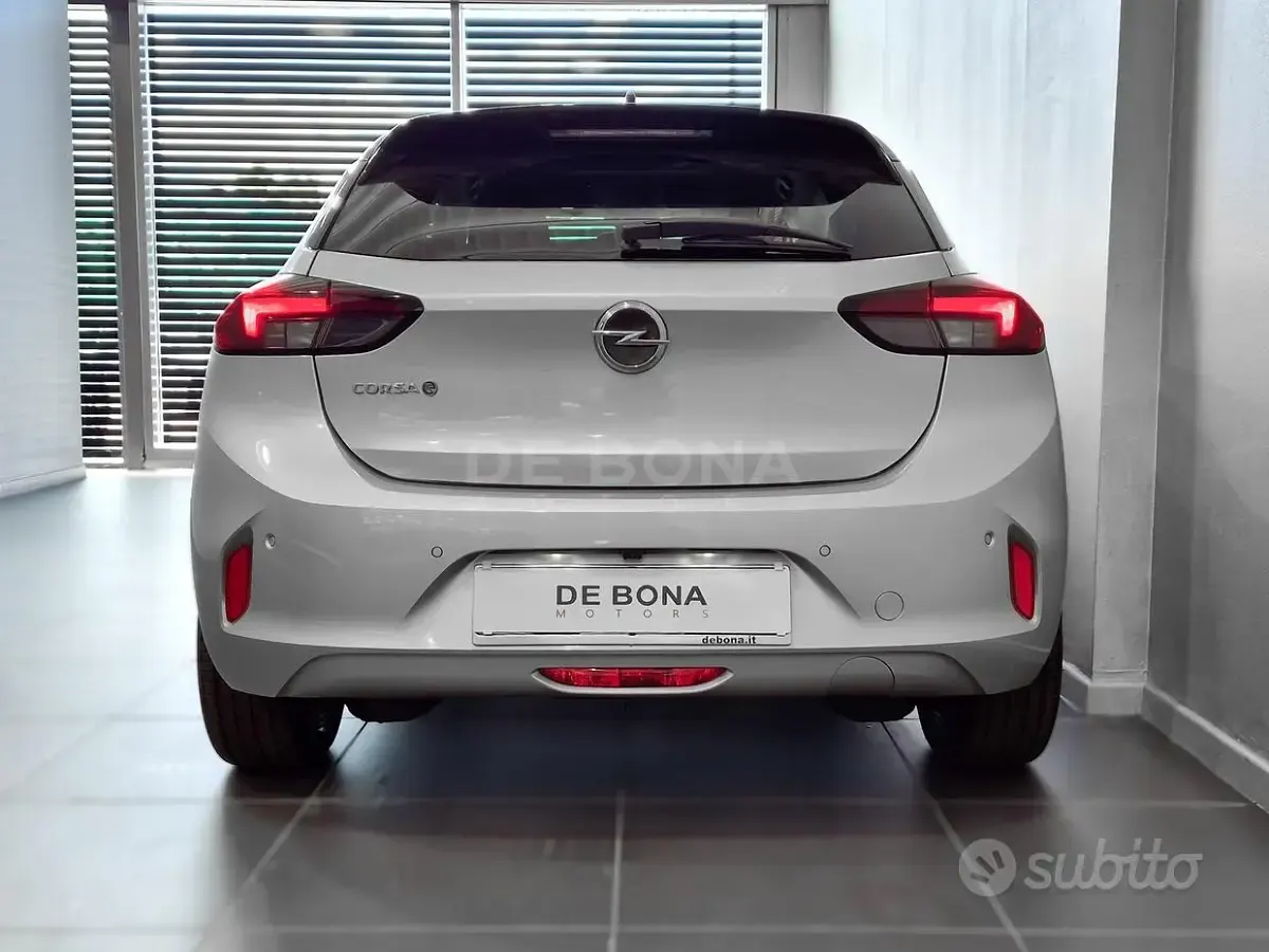 Nuova Opel Corsa 56 kW (77 CV) 2025 Utilitaria