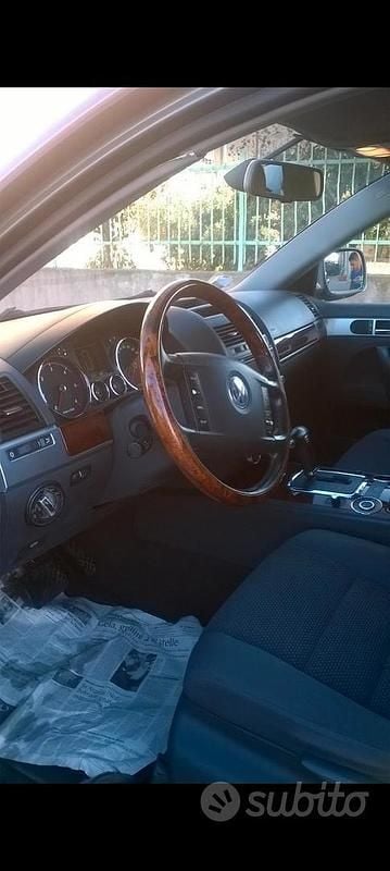 Usata VW Touareg R 174 CV (127 kW) 2004 Grigio SUV