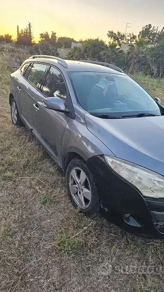 Usata Renault Mégane GrandTour 110 CV (80 kW) 2009 Marrone Station wagon