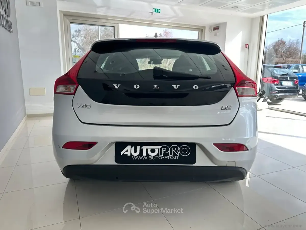 Occasion Volvo V40 Business Edition 120 ch (88 kW) 2017 Gris Break