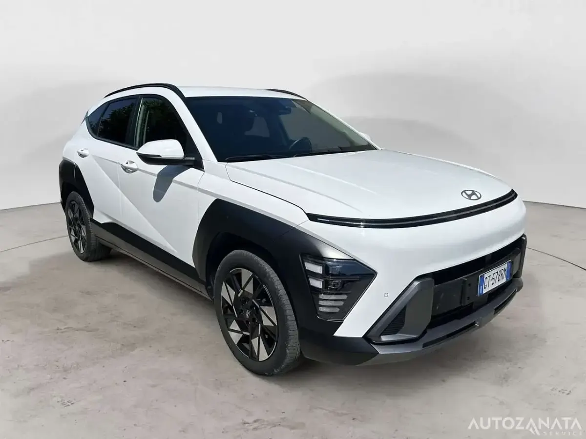 Usata Hyundai Kona 120 CV (88 kW) 2024 Bianco SUV