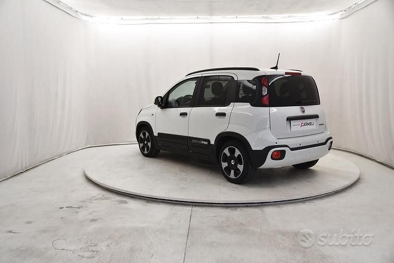 Usata Fiat Panda Cross Cross 70 CV (51 kW) 2025 Bianco Utilitaria