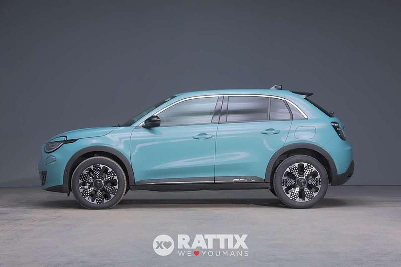 Usata Fiat 600 La Prima 101 CV (74 kW) 2025 Blu azzurro acqua SUV