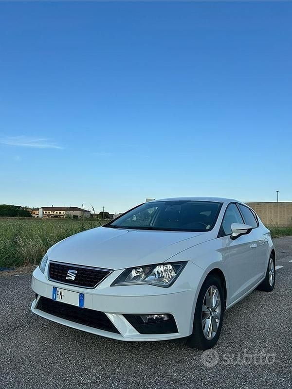 Usata Seat Leon Style 116 CV (85 kW) 2018 Bianco Berlina