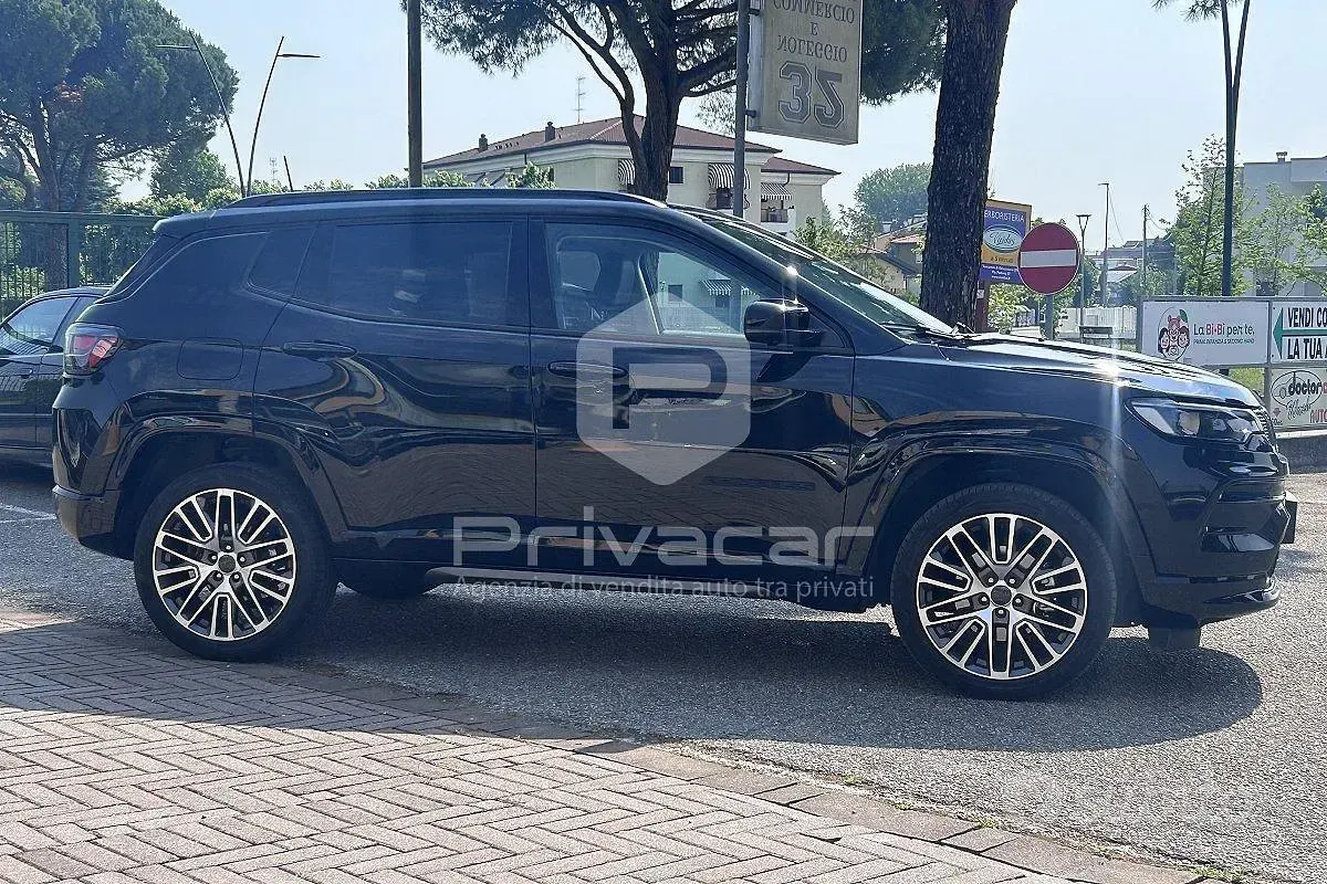 Usata Jeep Compass Summit 131 CV (96 kW) 2024 Nero SUV