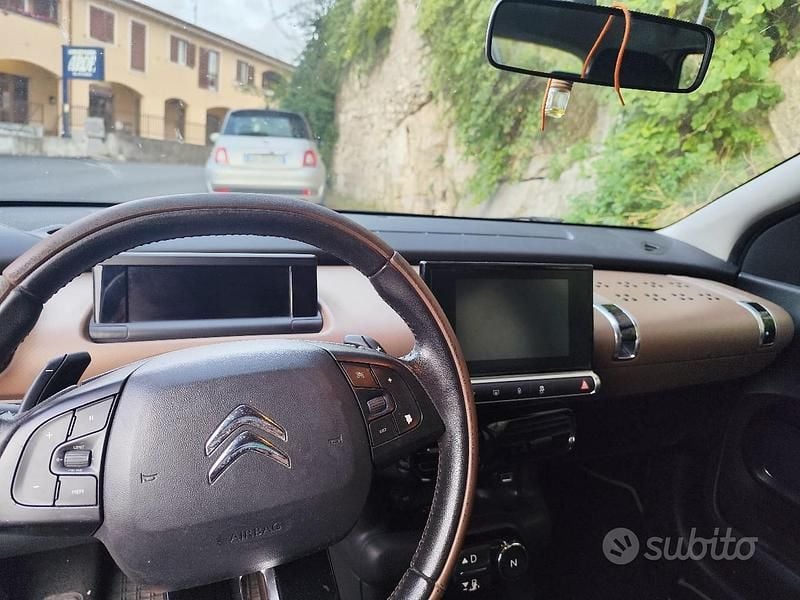 Usata Citroën C4 Cactus 92 CV (67 kW) 2015 Bianco Utilitaria