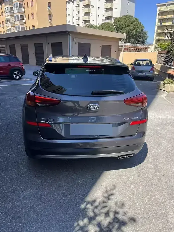 Usata Hyundai Tucson 136 CV (100 kW) 2019 Grigio SUV
