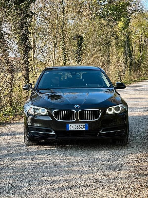 Usata BMW 520 Comfort Edition 190 CV (139 kW) 2015 Station wagon