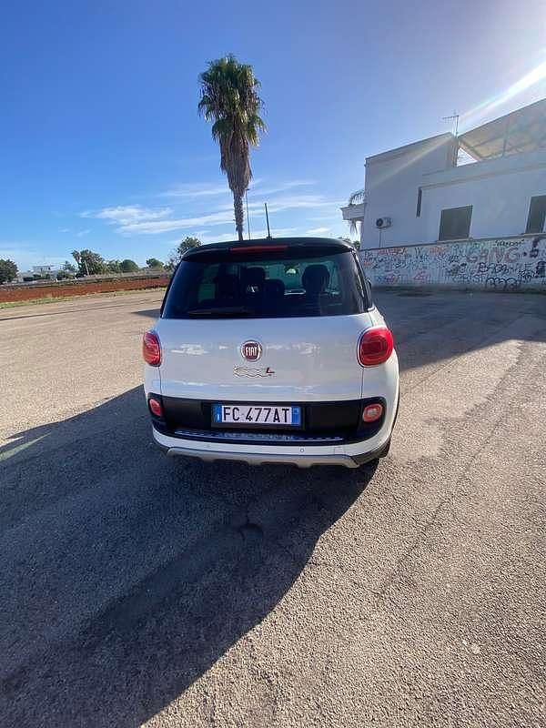 Usata Fiat 500L Trekking 105 CV (77 kW) 2015 Bianco Monovolume