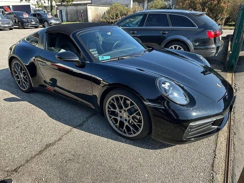 Usata Porsche 911 Targa 4 385 CV (283 kW) 2021 Nero Cabrio