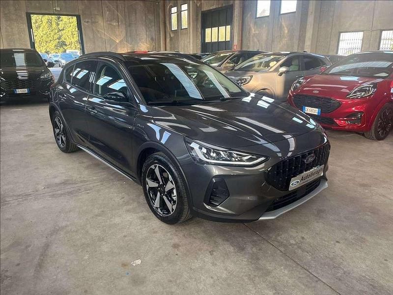 Usata Ford Focus Active 125 CV (91 kW) 2022 Magnetic grey SUV