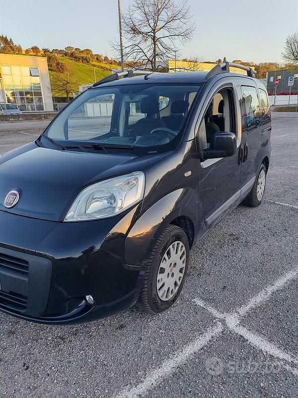 Usata Fiat Qubo Trekking 77 CV (56 kW) 2010 Nero Monovolume