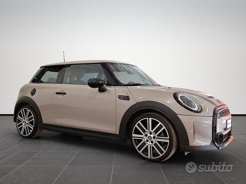 Usata Mini Cooper S 178 CV (130 kW) 2024 Beige Utilitaria