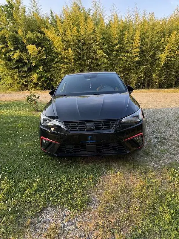 Usata Seat Ibiza FR 116 CV (85 kW) 2024 Nero Utilitaria
