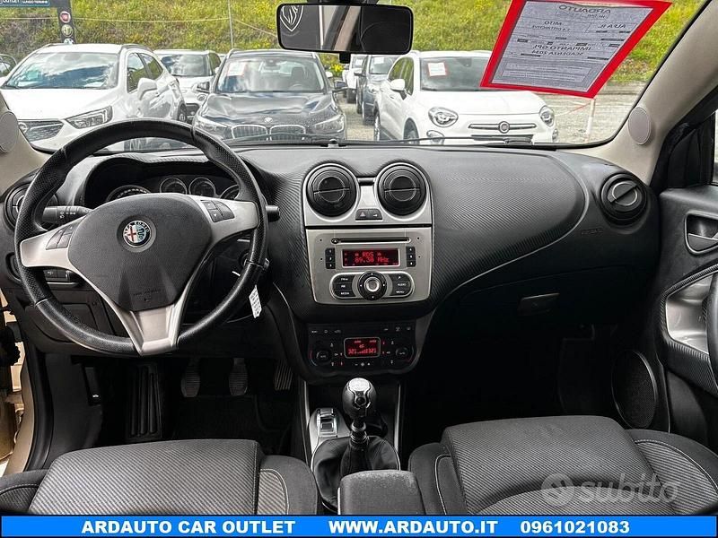 Usata Alfa Romeo MiTo Distinctive 105 CV (77 kW) 2010 Grigio Utilitaria