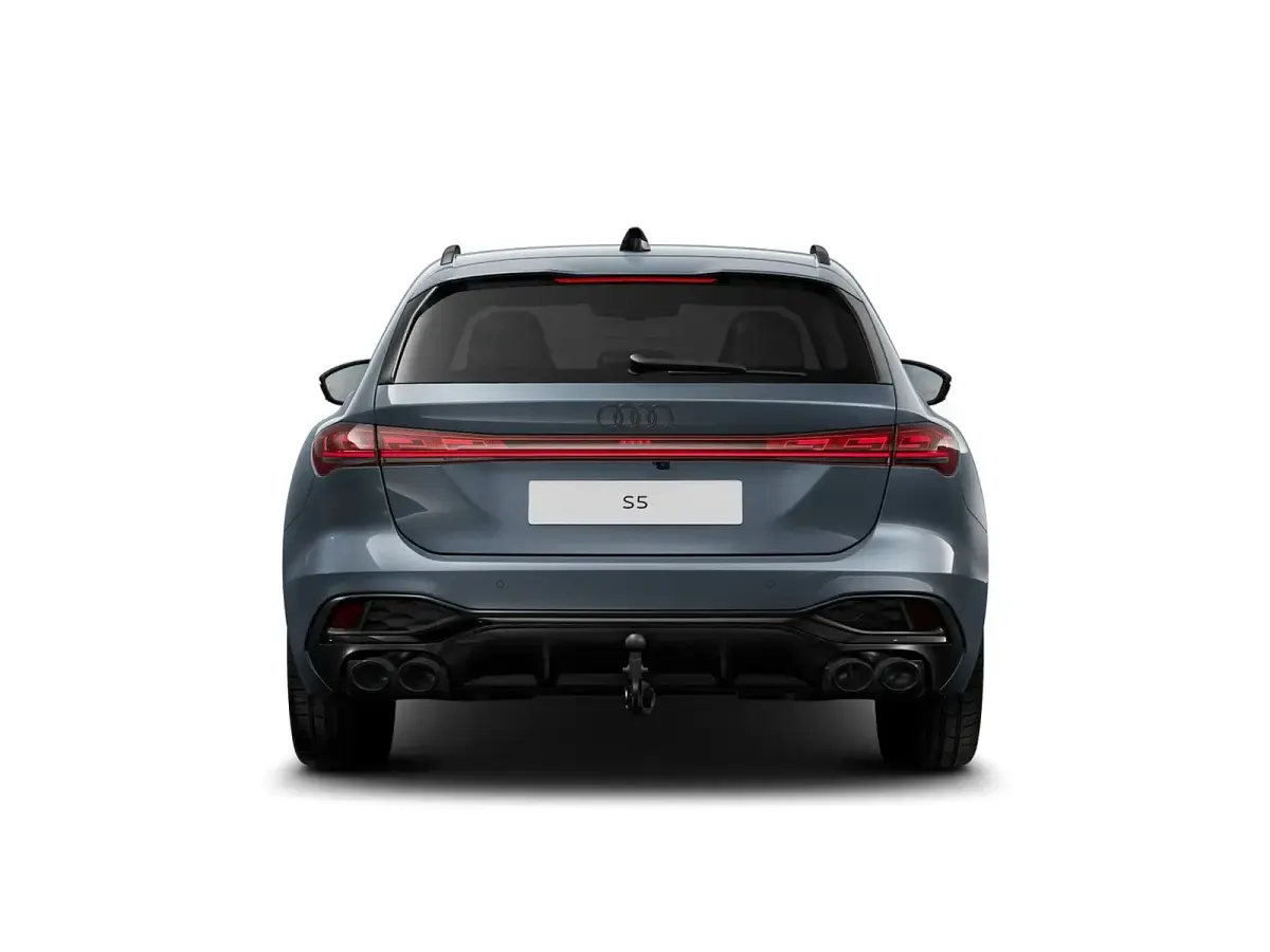 Usata Audi S5 Sport 367 CV (269 kW) 2025 Blu orizzonte metallizzato Station wagon