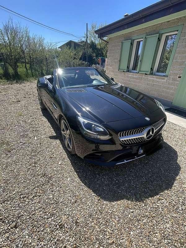Usata Mercedes SLC200 AMG line 184 CV (135 kW) 2016 Nero