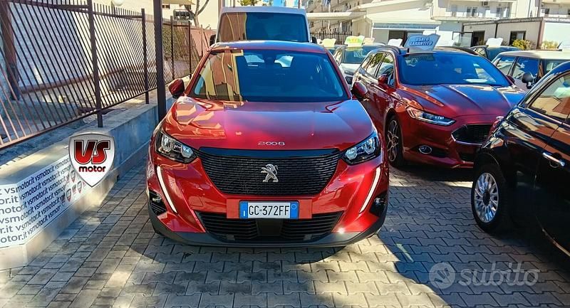 Usata Peugeot 2008 Allure 131 CV (96 kW) 2020 Rosso SUV