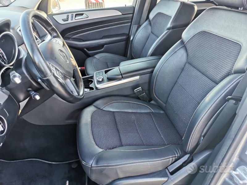 Usata Mercedes ML250 204 CV (150 kW) 2012 Grigio SUV