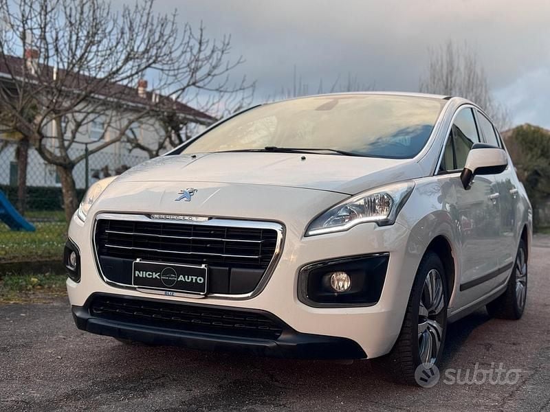 Usata Peugeot 3008 Business-Line 115 CV (84 kW) 2014 Bianco Station wagon