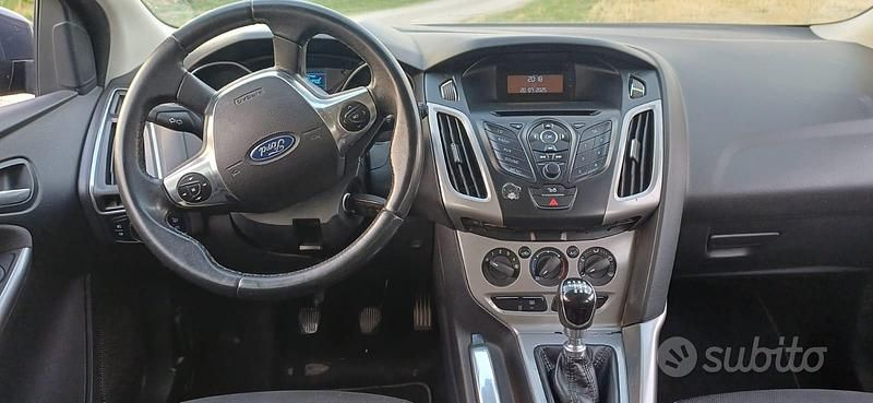 Usata Ford Focus 116 CV (85 kW) 2012 Nero Berlina