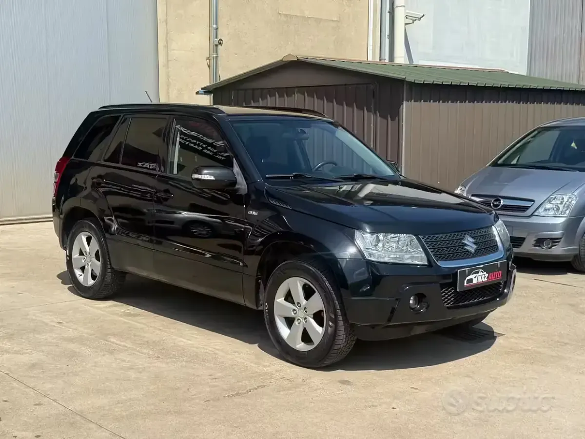 Usata Suzuki Grand Vitara 129 CV (94 kW) 2009 Nero SUV