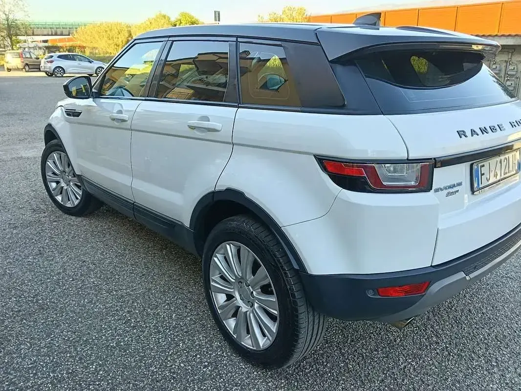 Usata Land Rover Range Rover evoque 150 CV (110 kW) 2017 SUV