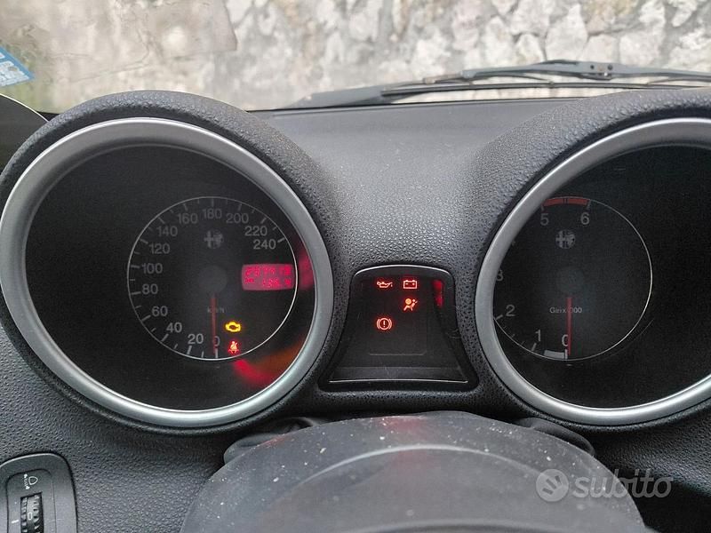 Usata 2004 Alfa Romeo 156 | 1500 € (Ottimo prezzo) - Immagine 1/3