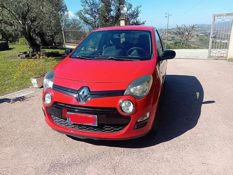 Rosso Usata 2013 Renault Twingo Due volumi | 4800 € (Buon prezzo) - Immagine 1/4
