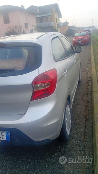 Begagnad Ford Ka Plus 2016 Halvkombi