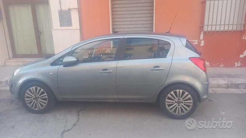 Usata Opel Corsa 2013 Grigio Utilitaria