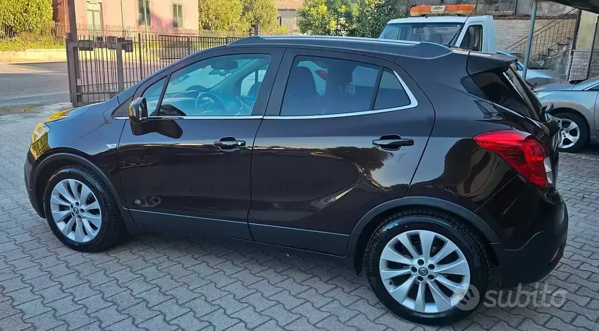 Usata Opel Mokka Cosmo 140 CV (102 kW) 2015 Nero SUV