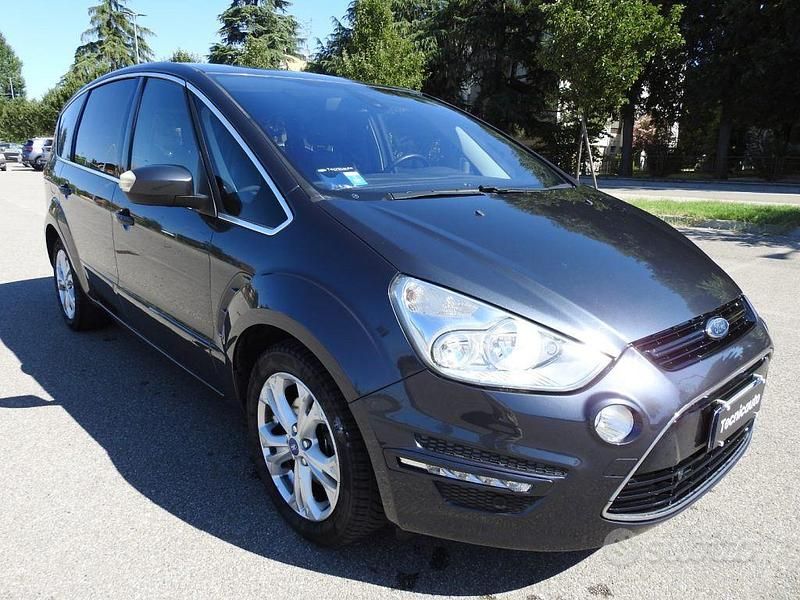 Usata Ford S-MAX Titanium 163 CV (119 kW) 2010 Nero metallizzato Monovolume