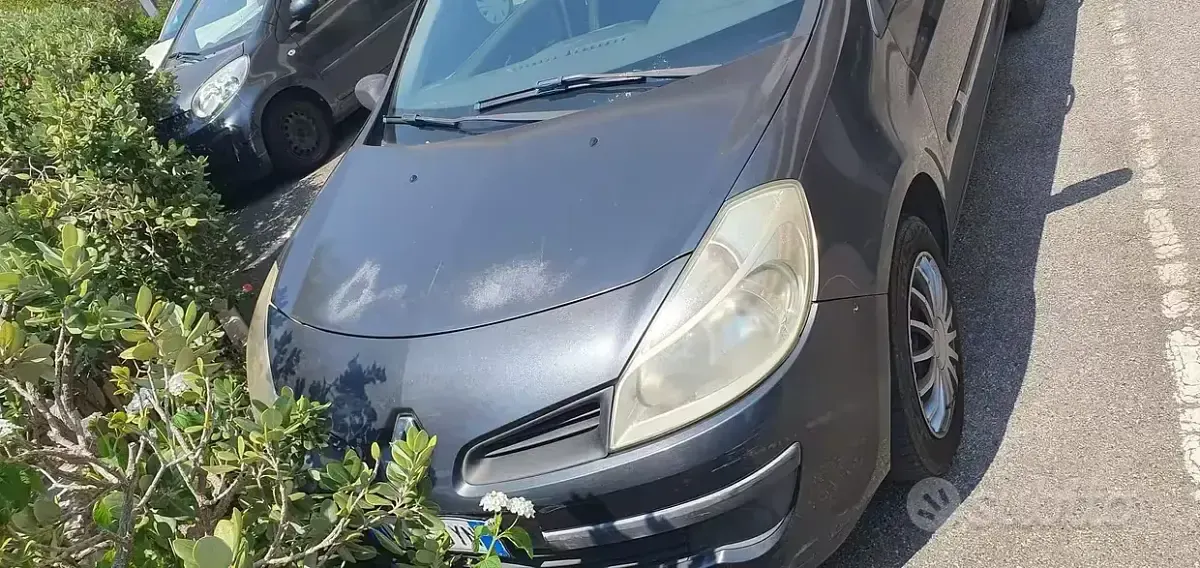 Usata Renault Clio 58 CV (42 kW) 2006 Nero Utilitaria