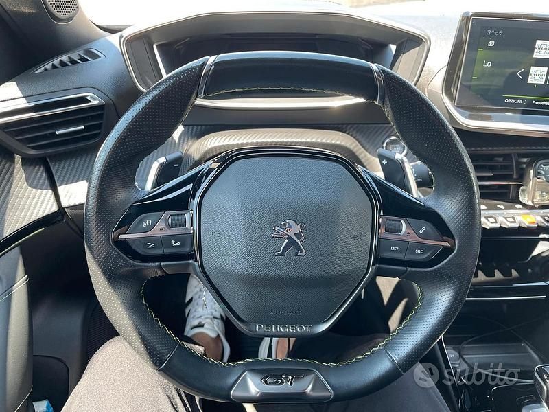 Usata Peugeot 2008 GT 131 CV (96 kW) 2021 Nero SUV