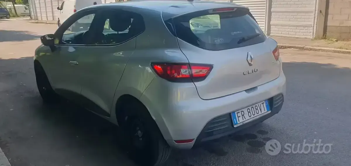 Usata Renault Clio IV Life 73 CV (53 kW) 2018 Grigio Utilitaria