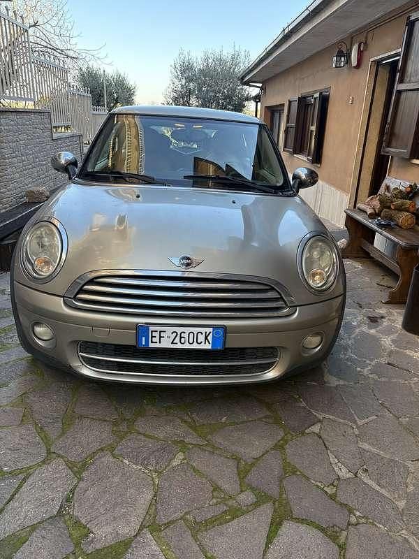 Usata Mini Cooper D Pepper 109 CV (80 kW) 2010 Utilitaria