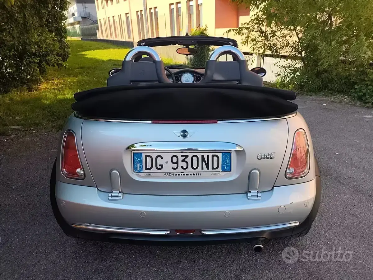 Begagnad Mini One Cabriolet 90 HK (66 kW) 2007 Blå Cab