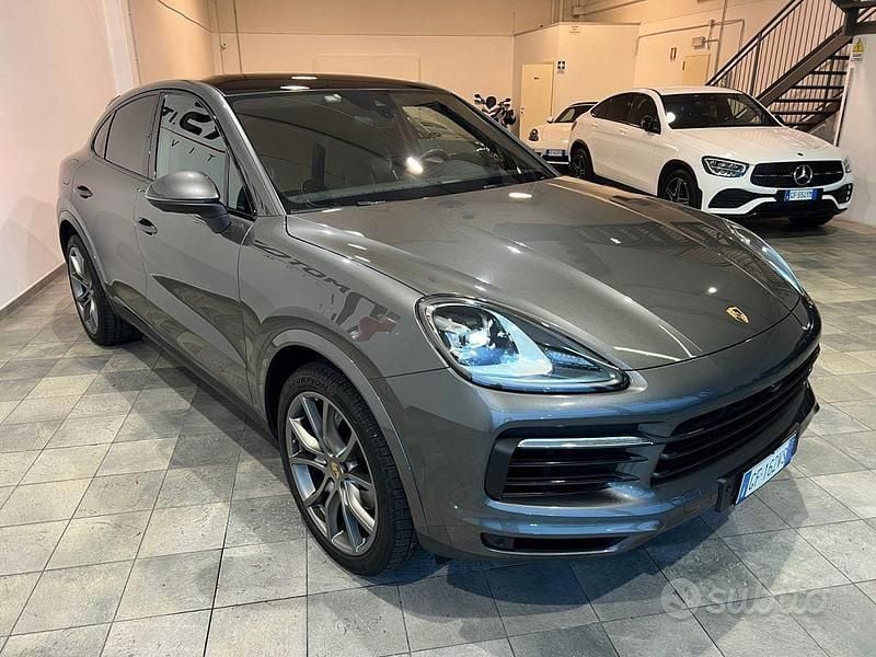 Usata Porsche Cayenne 340 CV (250 kW) 2019 Grigio scuro SUV