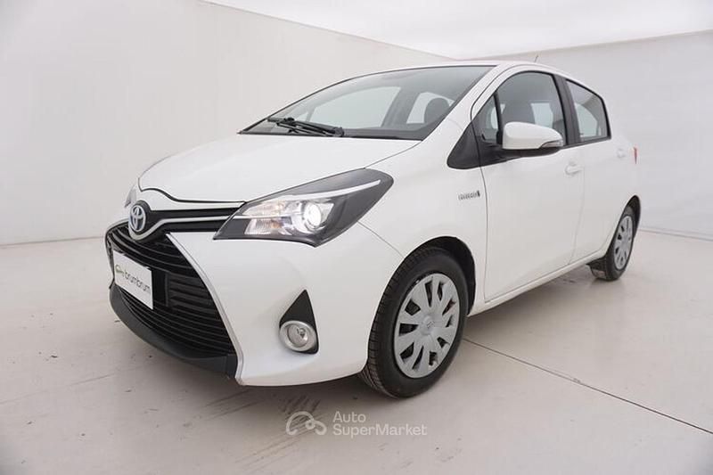 Usata Toyota Yaris 101 CV (74 kW) 2017 Bianco Berlina