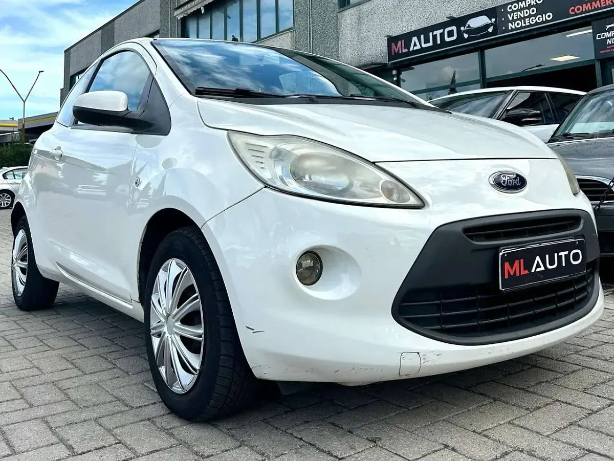 Usata Ford Ka Titanium 69 CV (50 kW) 2010 Bianco Utilitaria