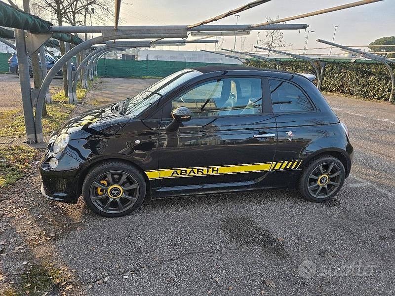 Usata Abarth 595C 140 CV (102 kW) 2016 Nero Cabrio