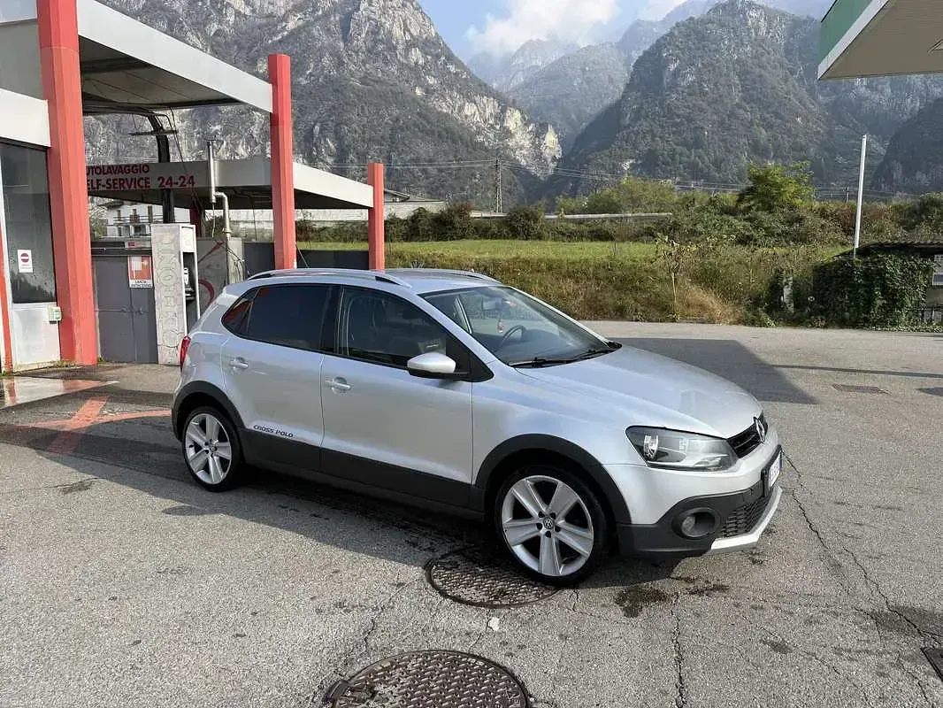 Usata VW Polo Cross 90 CV (66 kW) 2011 Utilitaria