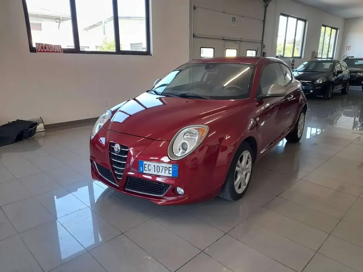 Usata Alfa Romeo GT Junior Distinctive 79 CV (58 kW) 2011 Rosso Berlina